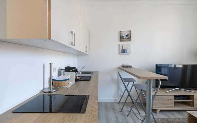 Beautiful Renovated Apartment - Carre D'or - 1br/2p