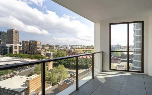 Modern Apartment in Darling Harbour