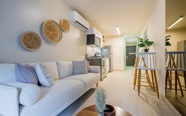 w Majestic 1BR w Fantastic Deco in Casco View