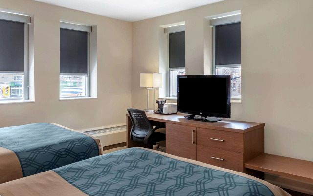 EconoLodge Downtown Toronto