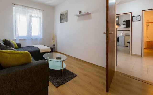 Apartment MLADEN