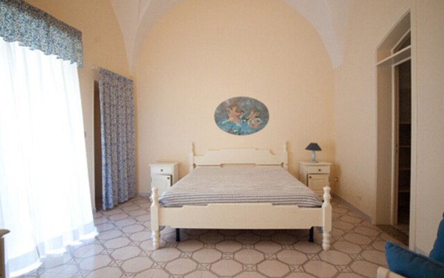 Dimora Tipica Specchia