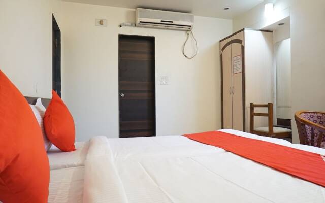 OYO 23430 Hotel Radiant