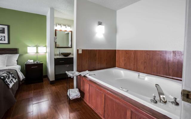 Sleep Inn Rockford I-90