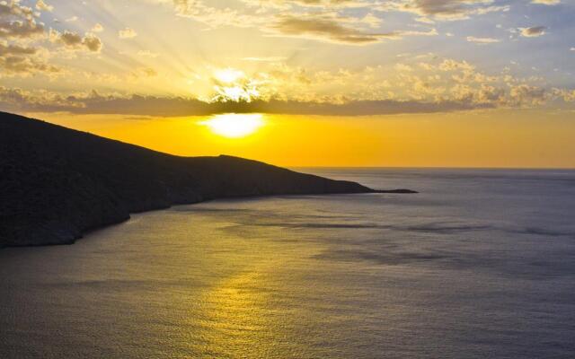 Happy Cretan Suites