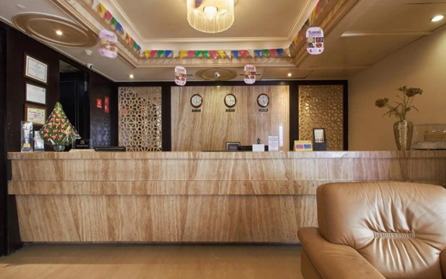 Royal Reve Hotel