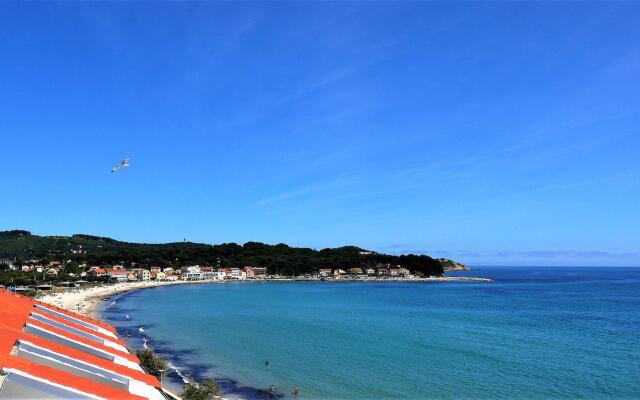 Grand Hotel Des Sablettes Plage, Curio Collection By Hilton