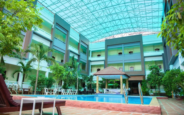 Yanathyna Ochheuteal Hotel