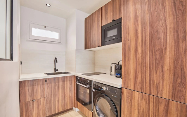 THE Parisian Suite / Center of Paris