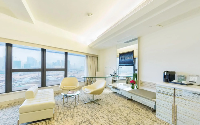 Regal Oriental Hotel