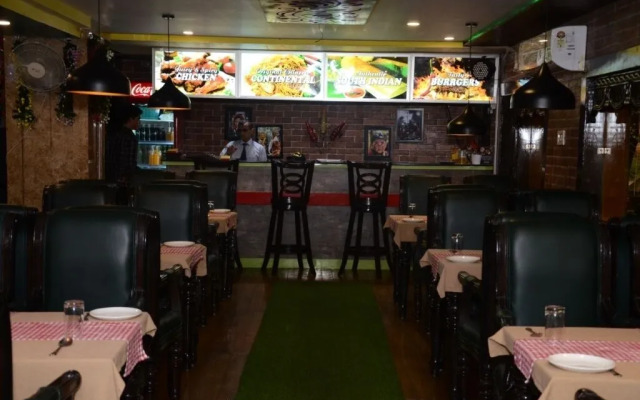 Hotel Plaza Residency
