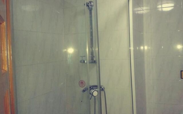 Lufeng Hotel