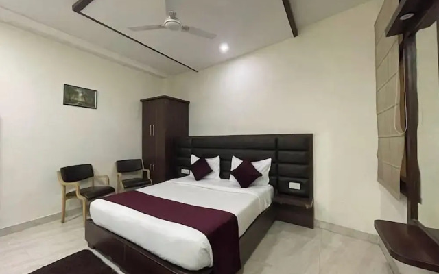 Hotel Opal Courtyard