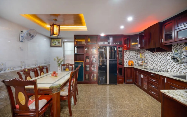 D&C House Luxury - Homestay Da Nang
