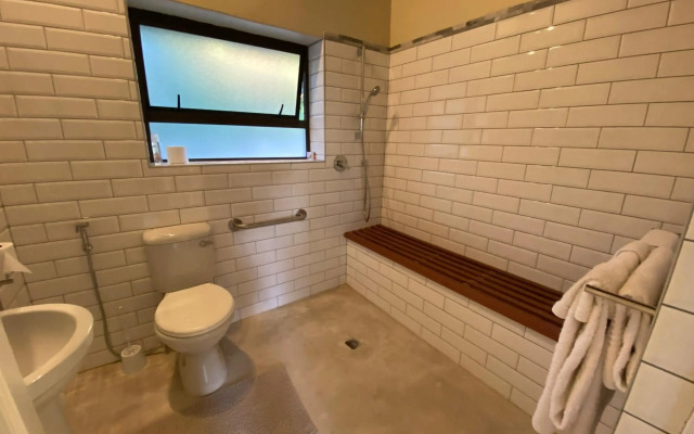 4 Wild Rose Country Lodge