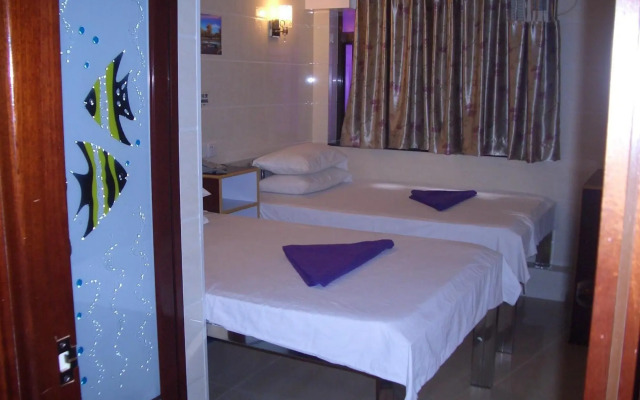 Maple Leaf Guest House