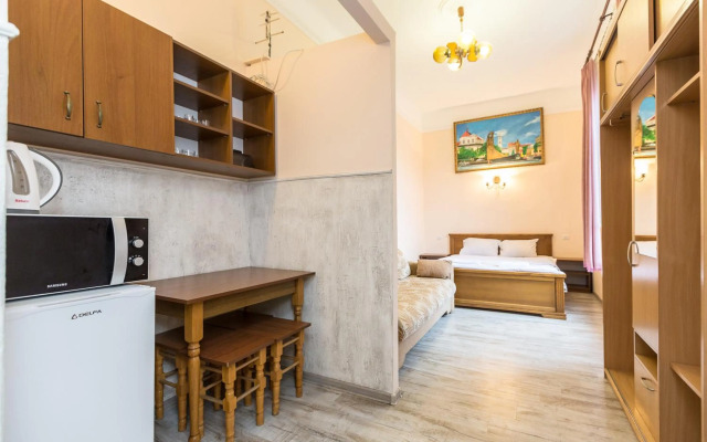 місто львів вулиця Руданського 3