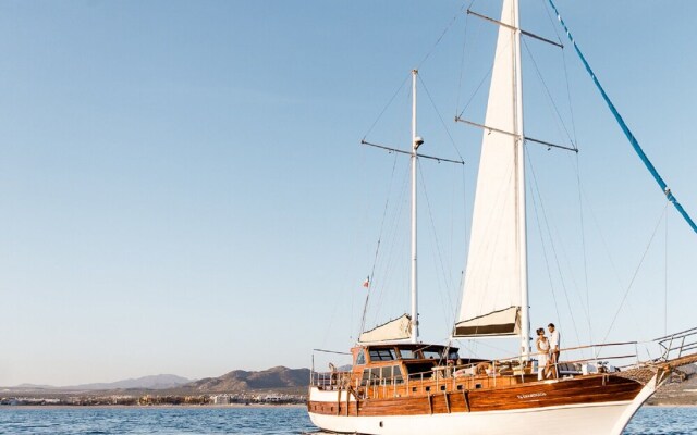 Stay in the Heart of Cabo 1 Bedroom Suite