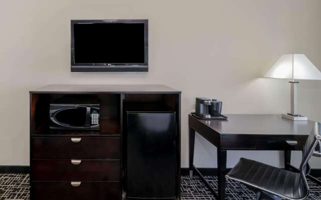 La Quinta Inn & Suites by Wyndham Canton MS