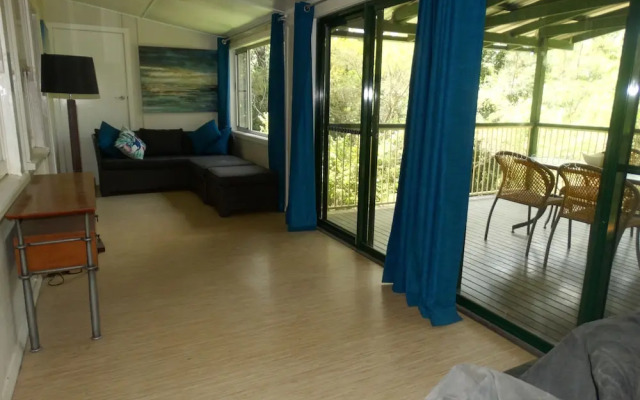 Tuckers Rocks Cottage