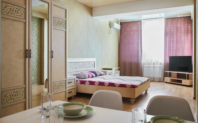 Апартаменты в центре Севастополя на Сенявина 5