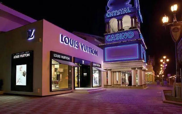 Renaissance Ocean Suites