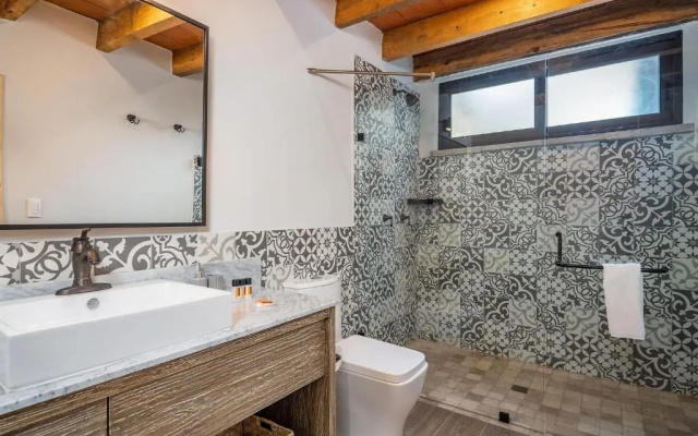 Casa Pandurata 2 Bedroom Suite - AC Heat WIFI