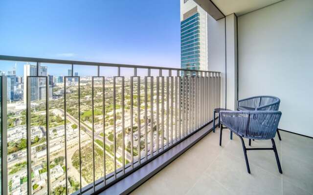 Classy Downtown 2BR w City View Balcony