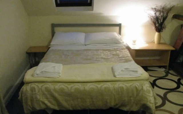 Common Farm Motel