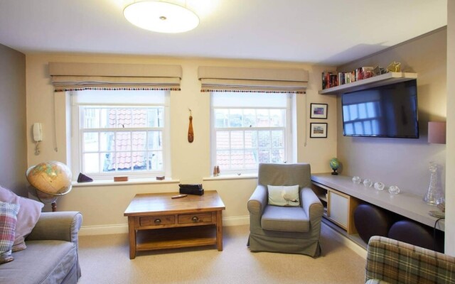 Host Stay Spyglass 1708