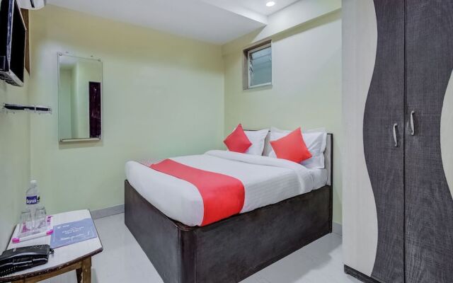 OYO 27822 Amrut Executive