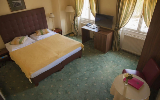Hotel Bergwirt Schönbrunn