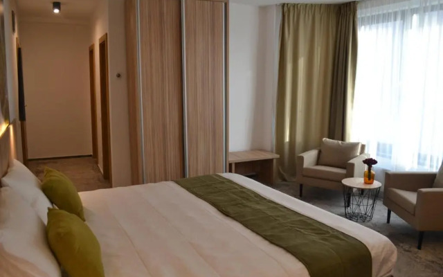 YMY Boutique Residence