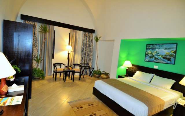 Rohanou Beach Resort