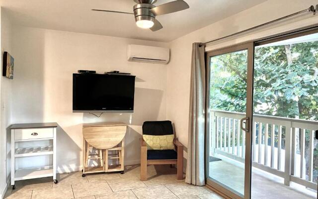 Beach Side Studio by Shark's Cove