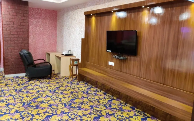 Hotel Vishnu Empire
