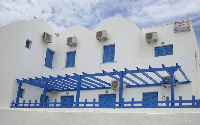 Marousi Rooms