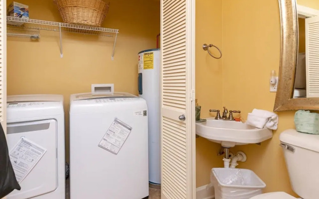 Phoenix Ix 1205 3 Bedroom Condo