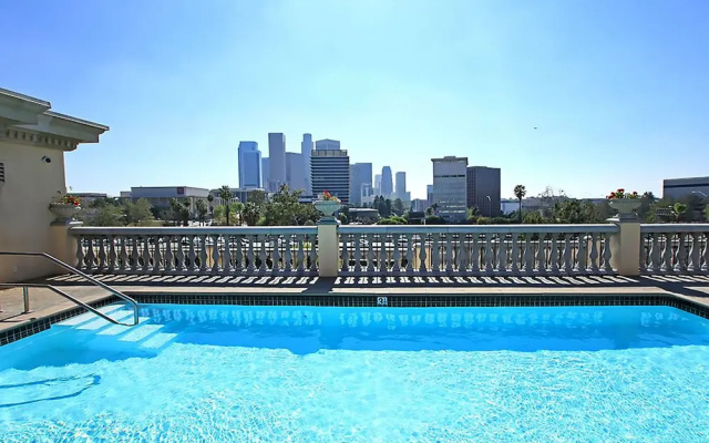 LAs Premier Apartments