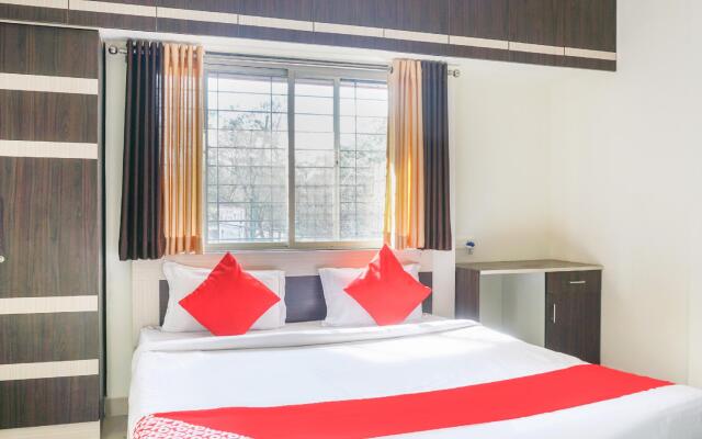 The Guest House by OYO Rooms