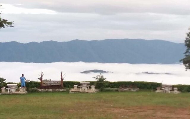 Banphakphuchifah Resort