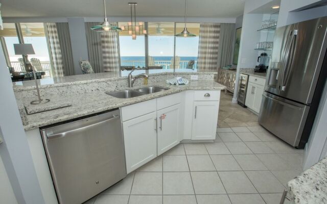 Oceania 506 3 Bedroom Condo by RedAwning