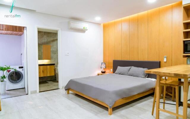 Dawn Apartment by RentalFM