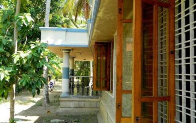 1 BR Homestay in Thangasherry west, Kollam (605F), by GuestHouser