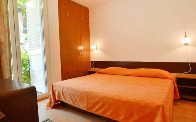 Vladimir - One Bedroom No.3