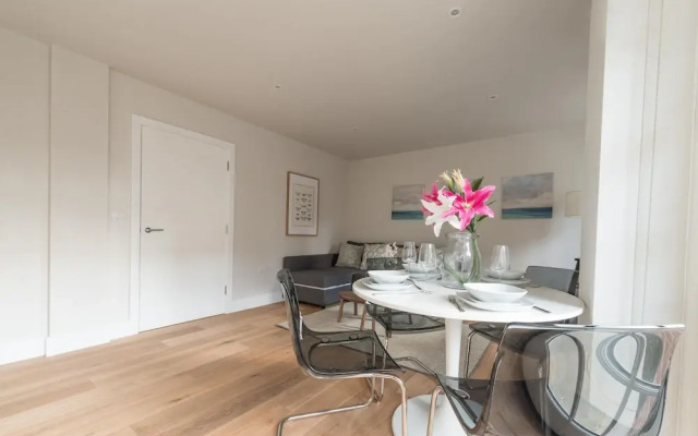 Hampden Apartments - the Diana