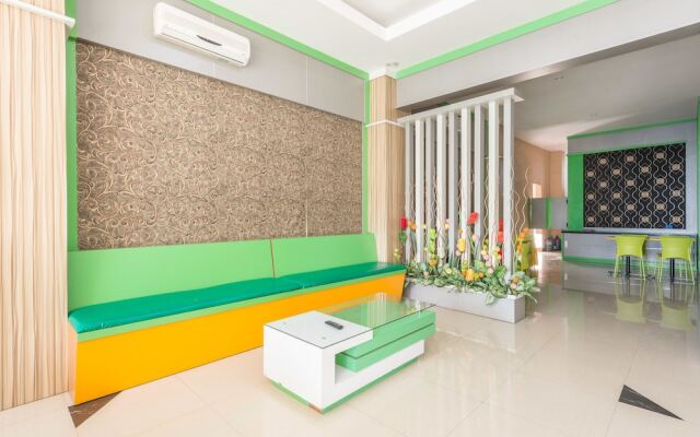 Airy Tatura Emmy Saelan 33 Palu