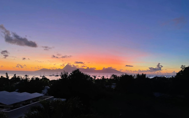 Manuia luxury apartment - Tahiti Punaauia -Wi-Fi Netflix pool & gym