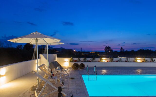Naxian Lounge Villas
