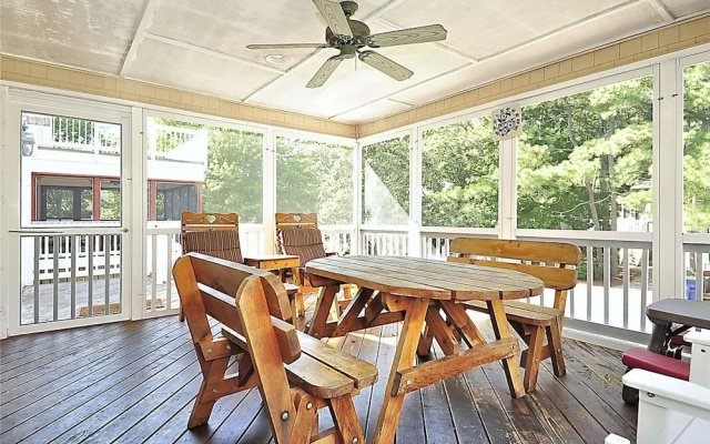 212 Maplewood Street Bethany by Long & Foster